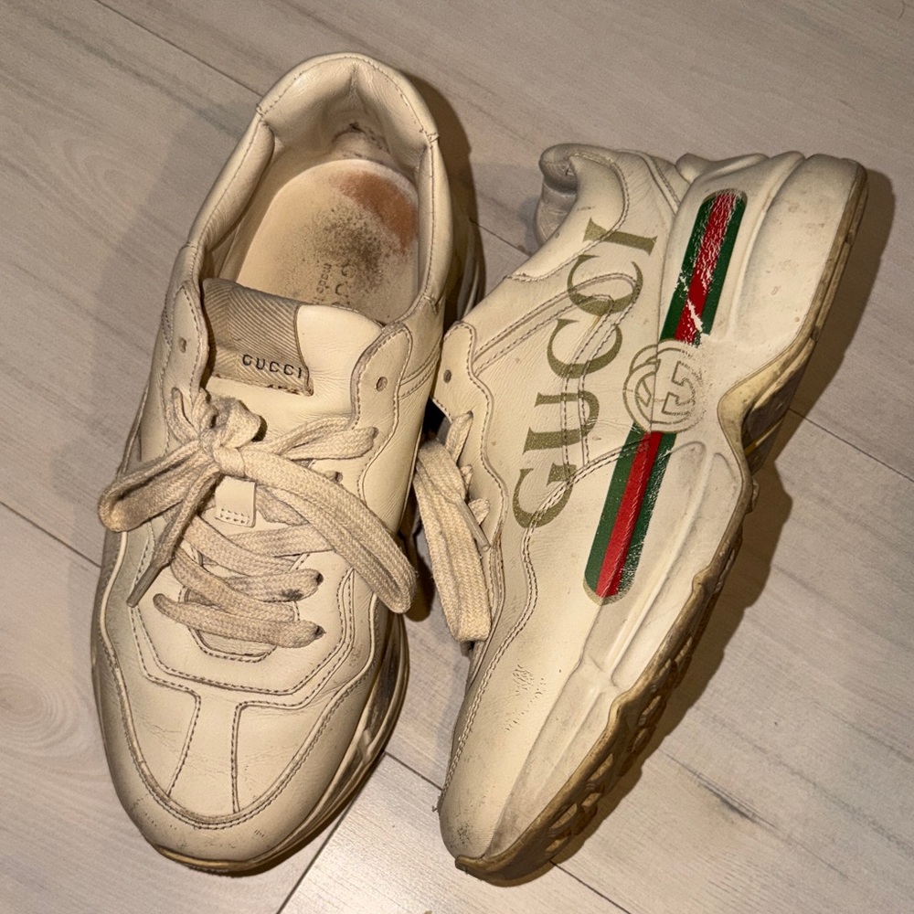 Gucci Sneakers with Gucci Logo👟